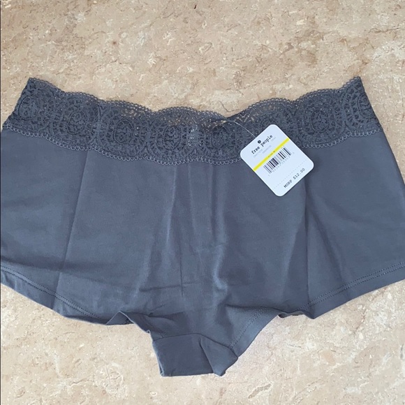 🎁Free People cotton medallion boyshorts - Picture 2 of 3